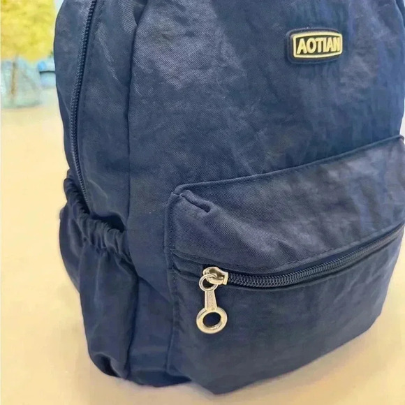 Aotian back back adjustable padded straps zip compartments back & front - Picture 2 of 12